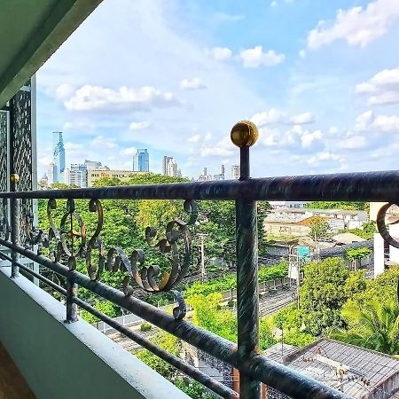 The Montana alojamiento - Sathorn Bangkok Exterior foto